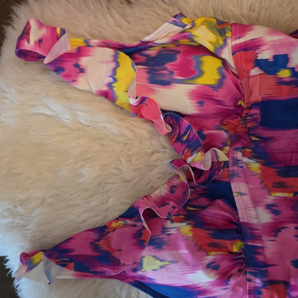 DKNY Ruffle Plunge Tummy-Control One-Piece Swimsuit Size 10 BS28 - Picture 3 of 5